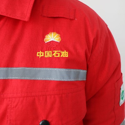 厂家直销冬季厚款阻燃防静电棉服中国石油定制版工作棉服 接收定制